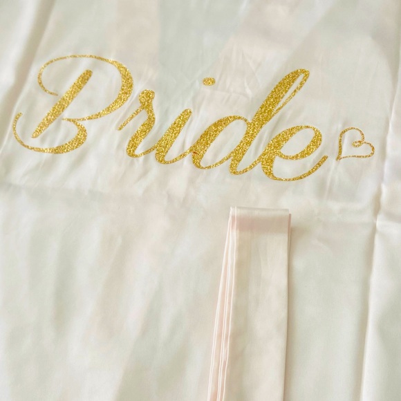 🚫SOLD🚫 Blush Sikly Lace Bride Robe 💕(NWT) - Picture 4 of 4